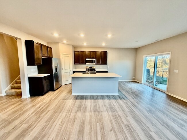 Foto del edificio - 1327 Draper Rd