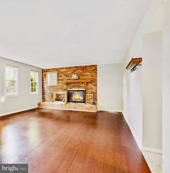 Foto del edificio - 7620 Maritime Ln