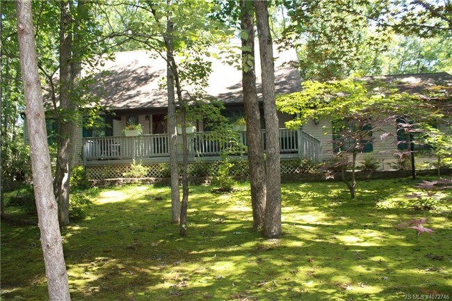 Foto del edificio - 24 Hidden Acres Dr