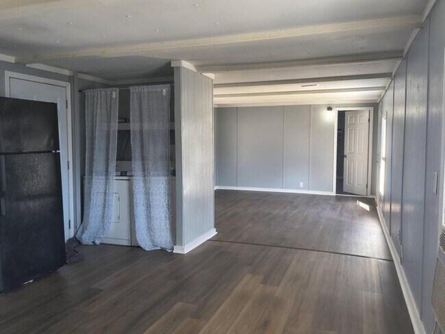 Foto del edificio - 814 S Kern Ave