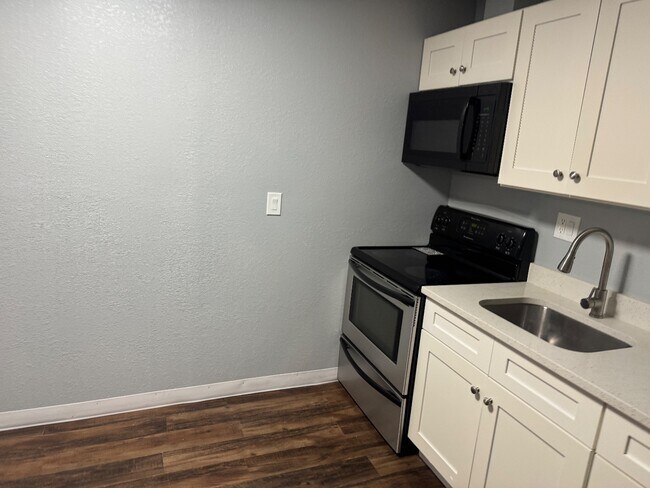 Foto del edificio - 3416 S 70th St