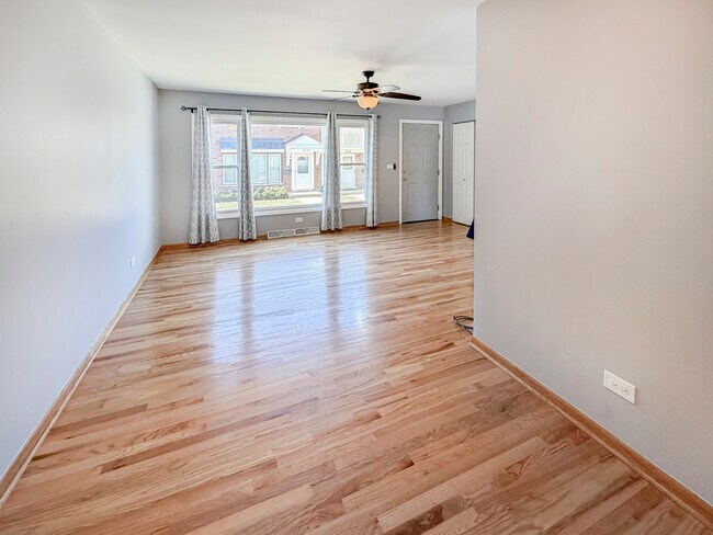 Building Photo - 213 Lafayette St