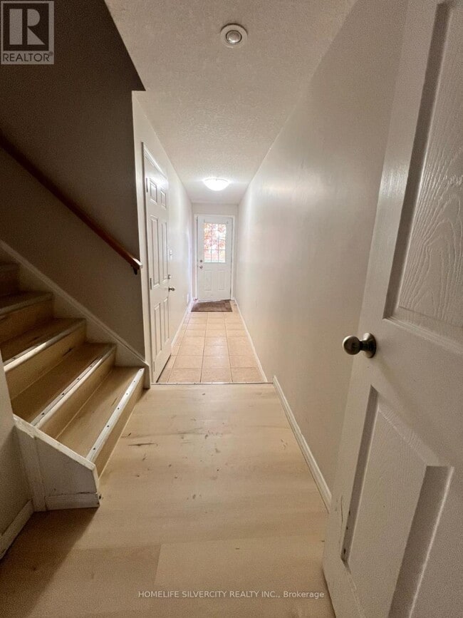 Building Photo - 155 Highland Crescent