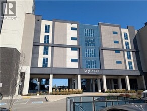 Building Photo - 16 Concord Pl