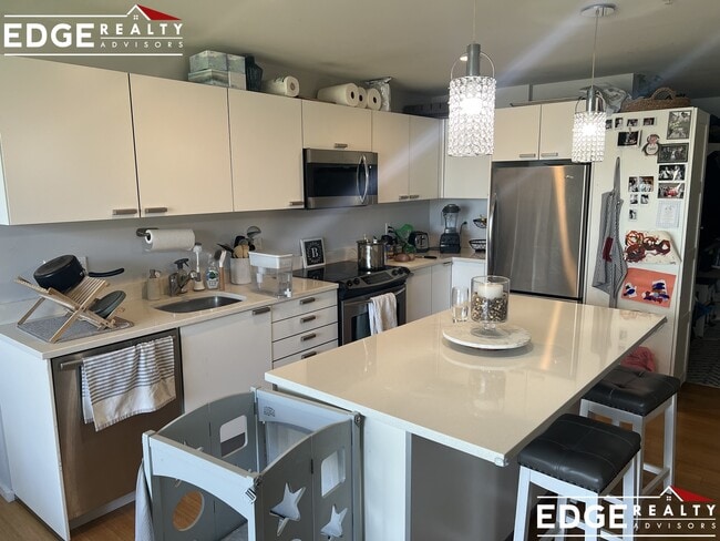 Photo - 2 Earhart St Apartment