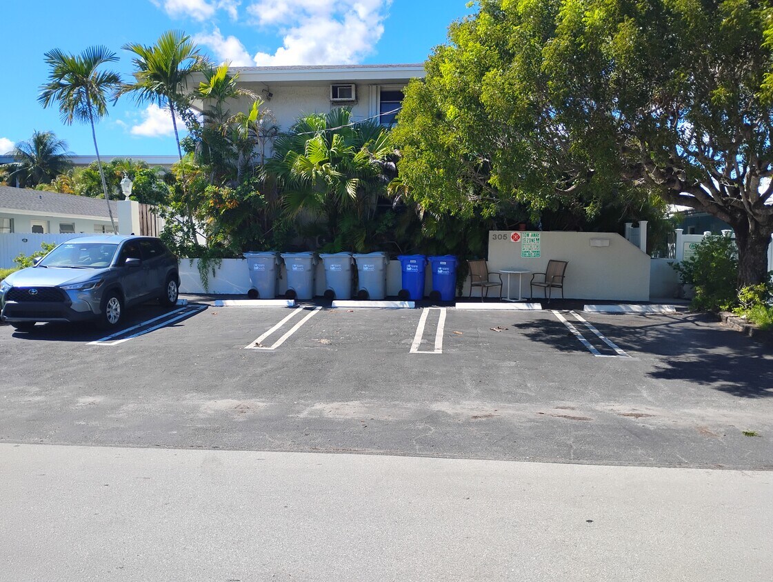 Foto principal - 305 SE 12th Ave