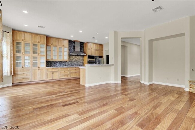 Building Photo - 1330 Coulisse St