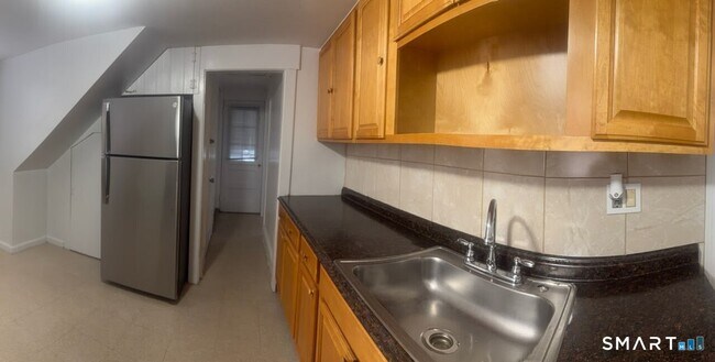 Foto del edificio - 831-833-833 William St