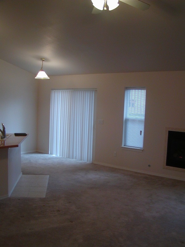 Foto del edificio - 312 G St SW