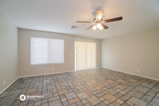 Foto del edificio - 8645 W Mauro Ln