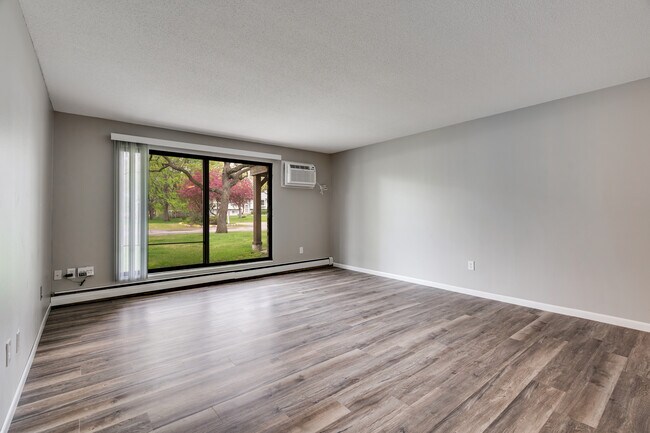 Foto del edificio - Garden Oaks