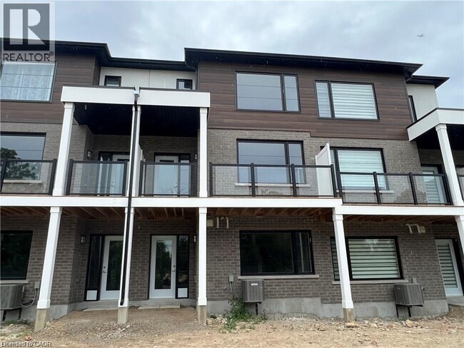 Building Photo - 350 River Rd