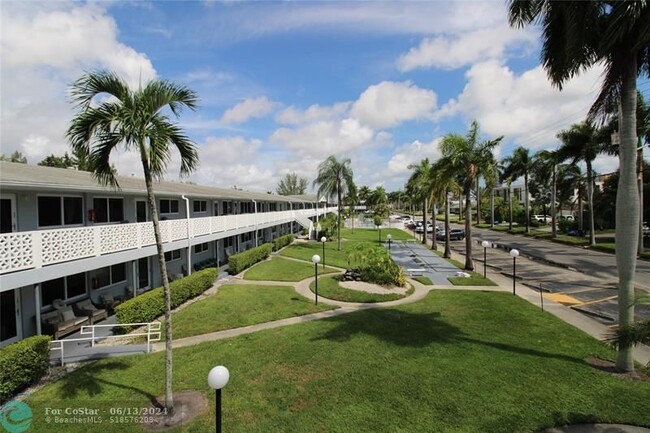 Foto del edificio - 600 Layne Blvd