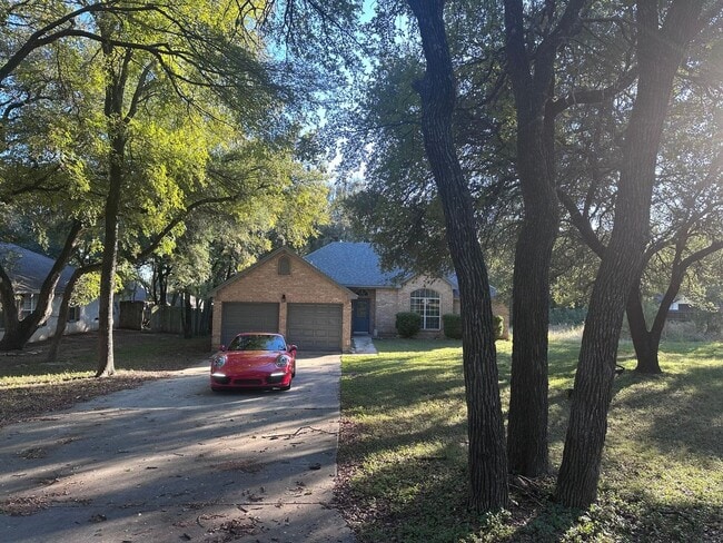 Building Photo - 734 Benchmark Trail