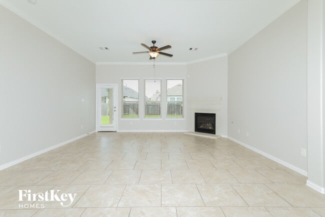 Building Photo - 119 Del Carmen Drive