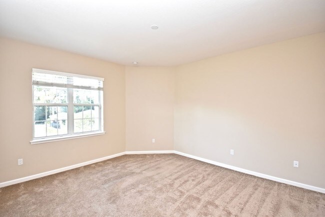 Building Photo - 213 Cantabria Way