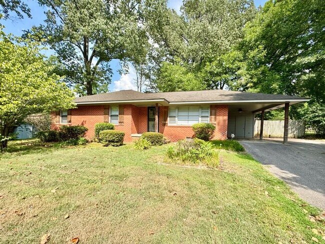 Foto del edificio - 3078 Chaucer Ln
