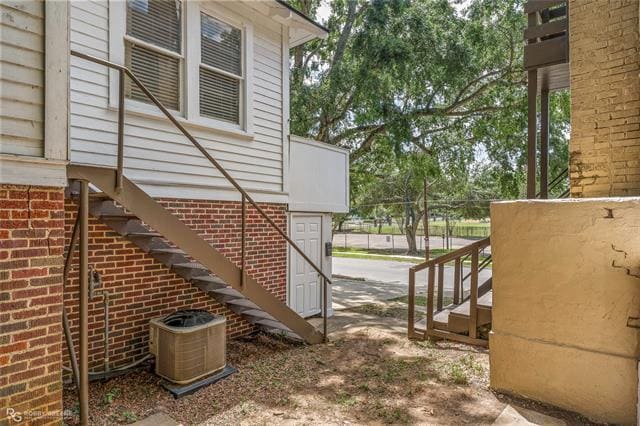 Building Photo - 3307 Creswell Ave