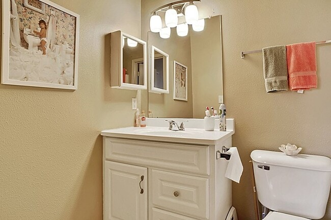 Foto del edificio - Charming Cottages for Rent in Waveland – 1...