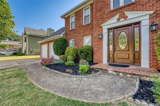Building Photo - 532 Smithstone Trace SE
