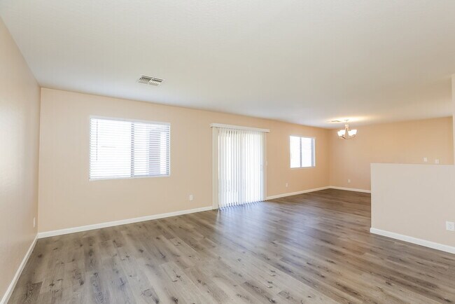 Foto del edificio - 5304 S 236th Ave