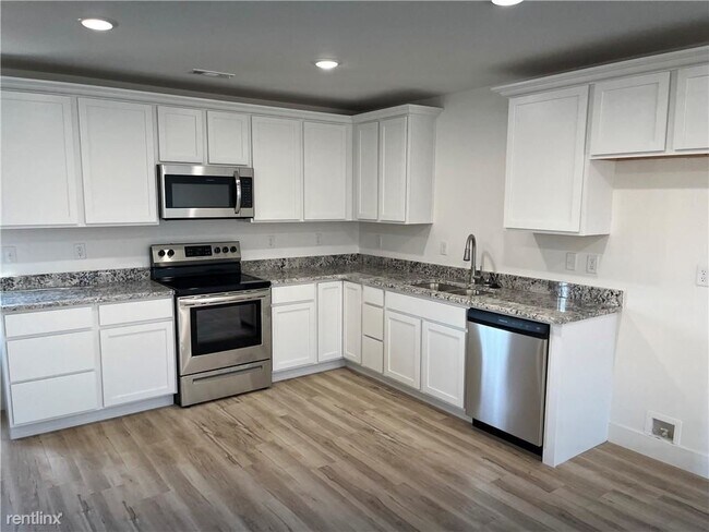 Building Photo - 3 br, 2.5 bath Duplex - 1212 Nedra Drive A