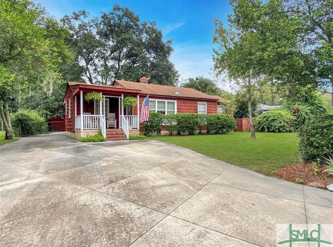 Foto principal - 9 Pine Valley Rd