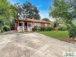 Building Photo - 9 Pine Valley Rd