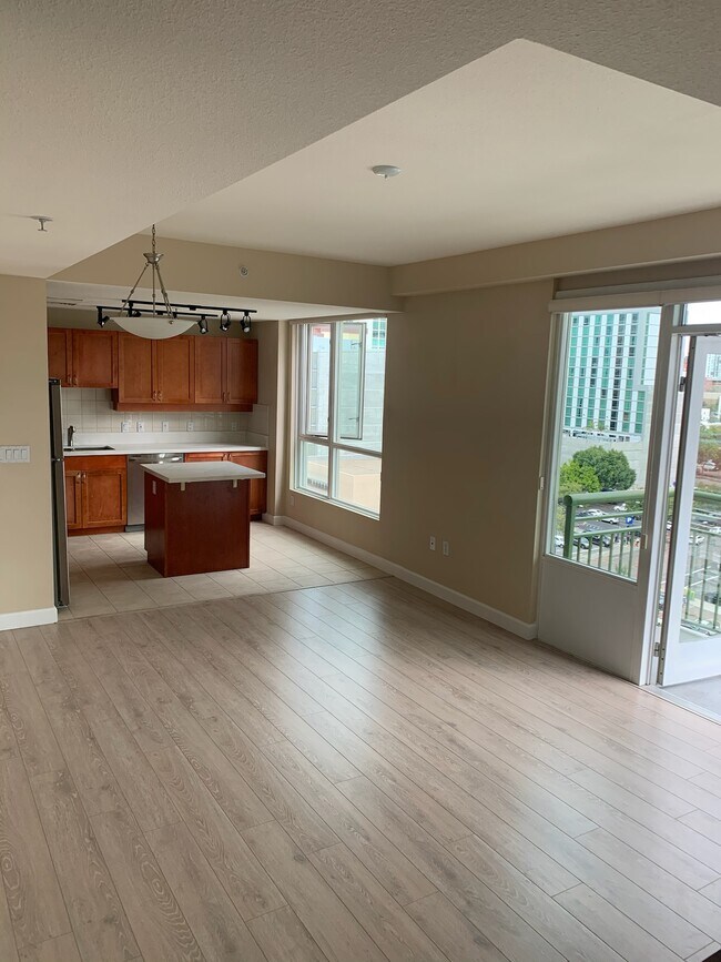 Foto del edificio - 1240 India St