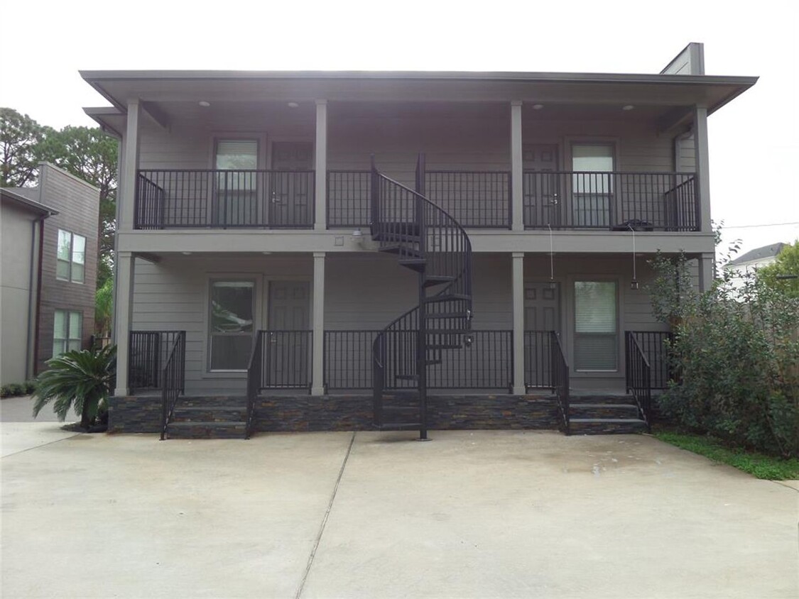 Primary Photo - Apartment with sleek finishes in Montrose ...