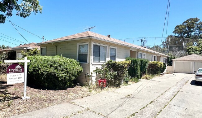 Building Photo - 81 Maitland Dr