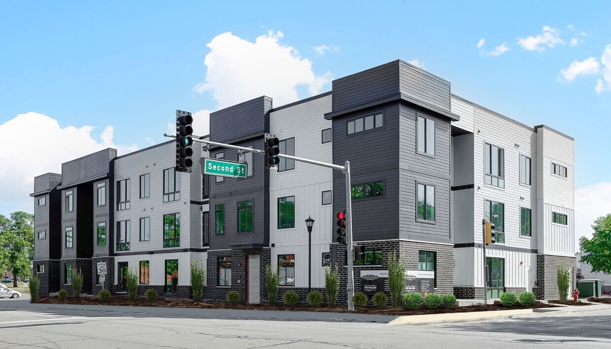 Foto principal - 5117 Fairview Ave