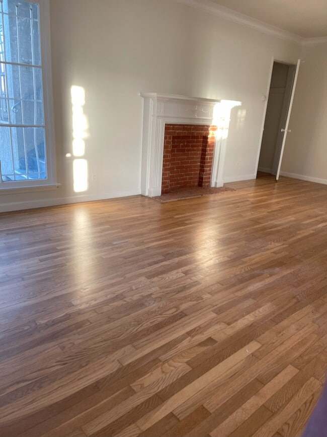 Living Room - 2625 7th Ave