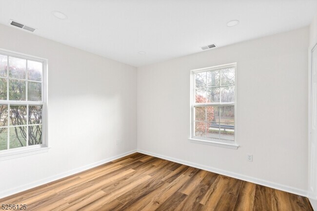 Building Photo - 6001 Tudor Dr