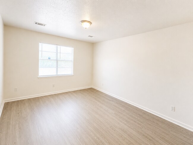 Building Photo - 9122 Tanya Dr