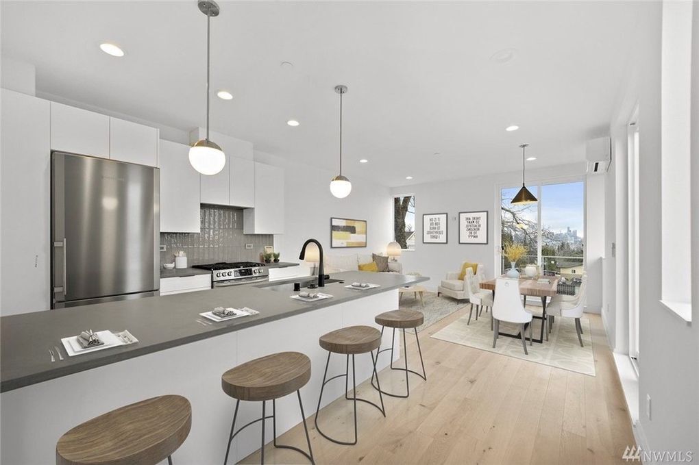 Foto principal - 100 NE 45th St