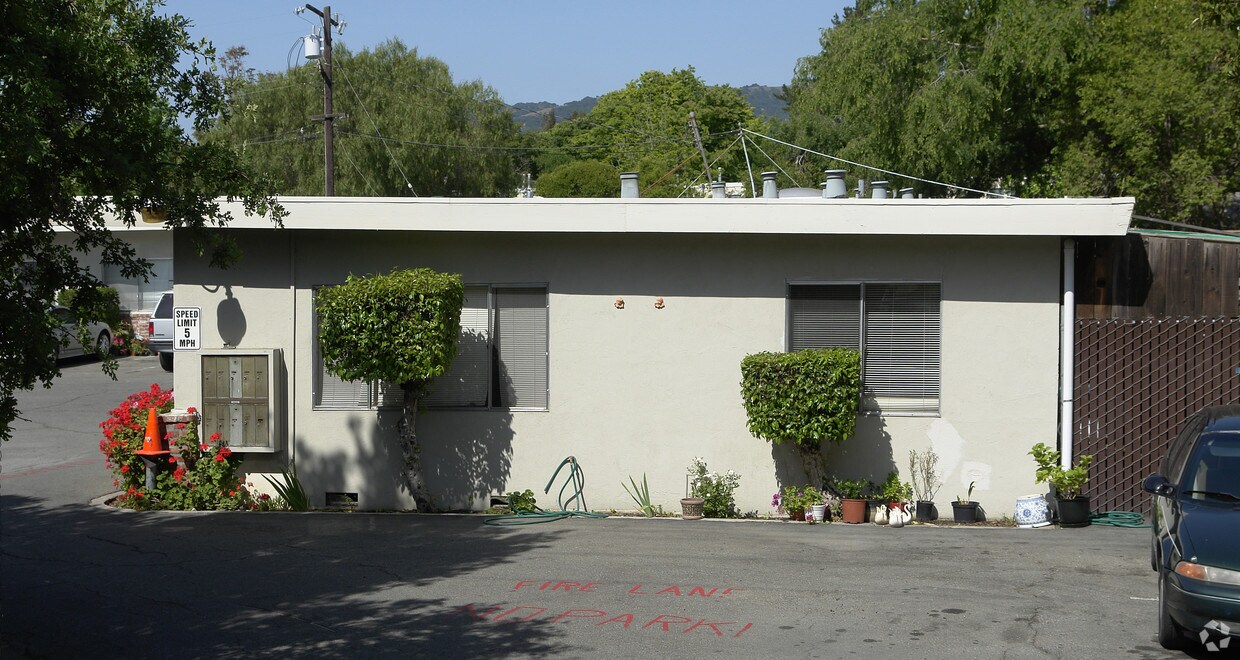 Foto del edificio - 2651 Contra Costa Blvd