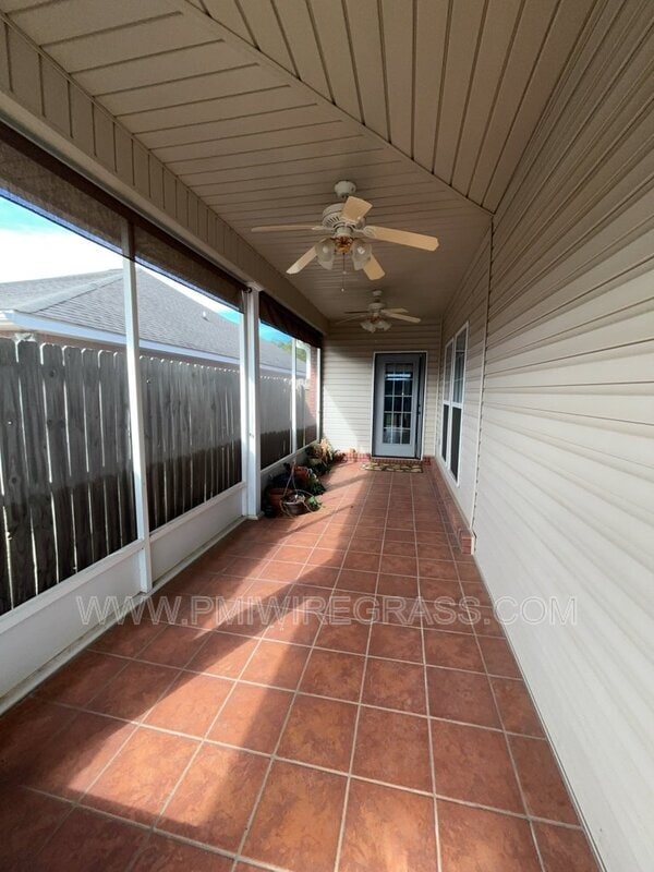 Building Photo - 249 Windsor Garden Dr