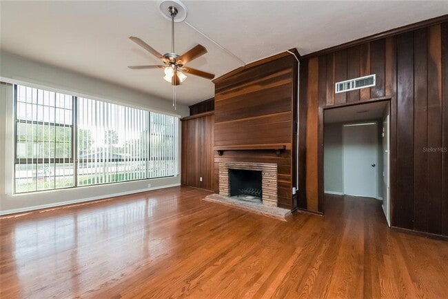 Foto del edificio - 2843 Riddle Dr
