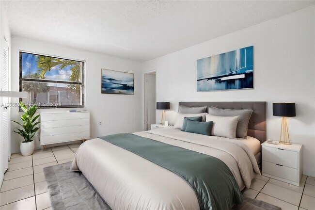 Foto del edificio - 10050 NW 9th St Cir