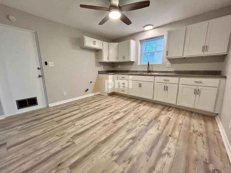 Foto principal - 4034 Euclid Ave