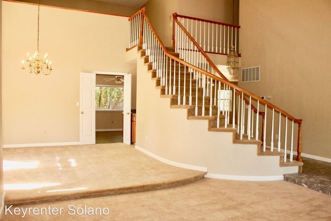 Building Photo - 4 br, 3 bath House - 2231 Silver Fox Circle