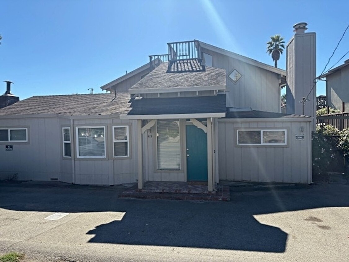 Primary Photo - Aptos/Seacliff, 2bd. 2ba.+ den/office Two-...