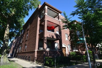 3765 N Lakewood Ave