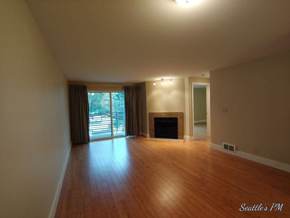Primary Photo - 1 br, 1 bath House - 7323 Sand Point Way N...