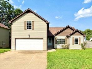 Building Photo - 1407 Scrub Oak Drive