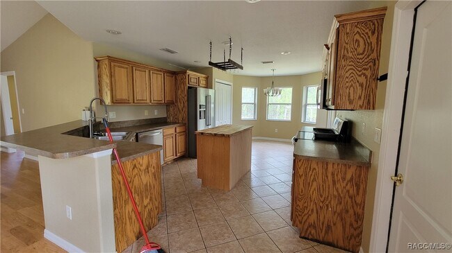 Building Photo - 3981 W Firewood Loop