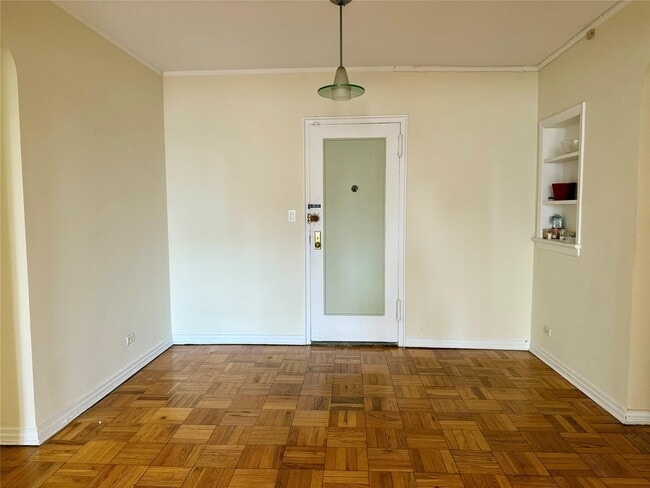 Foto del edificio - 64-33 99th St