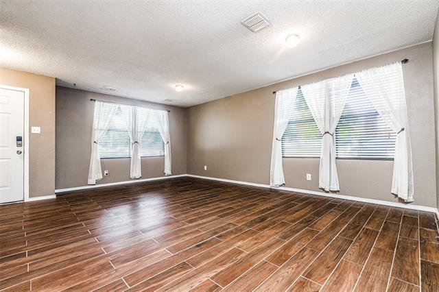 Foto del edificio - 2412 Avalon Creek Way