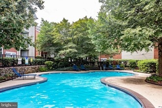 Building Photo - 3315 Wyndham Cir